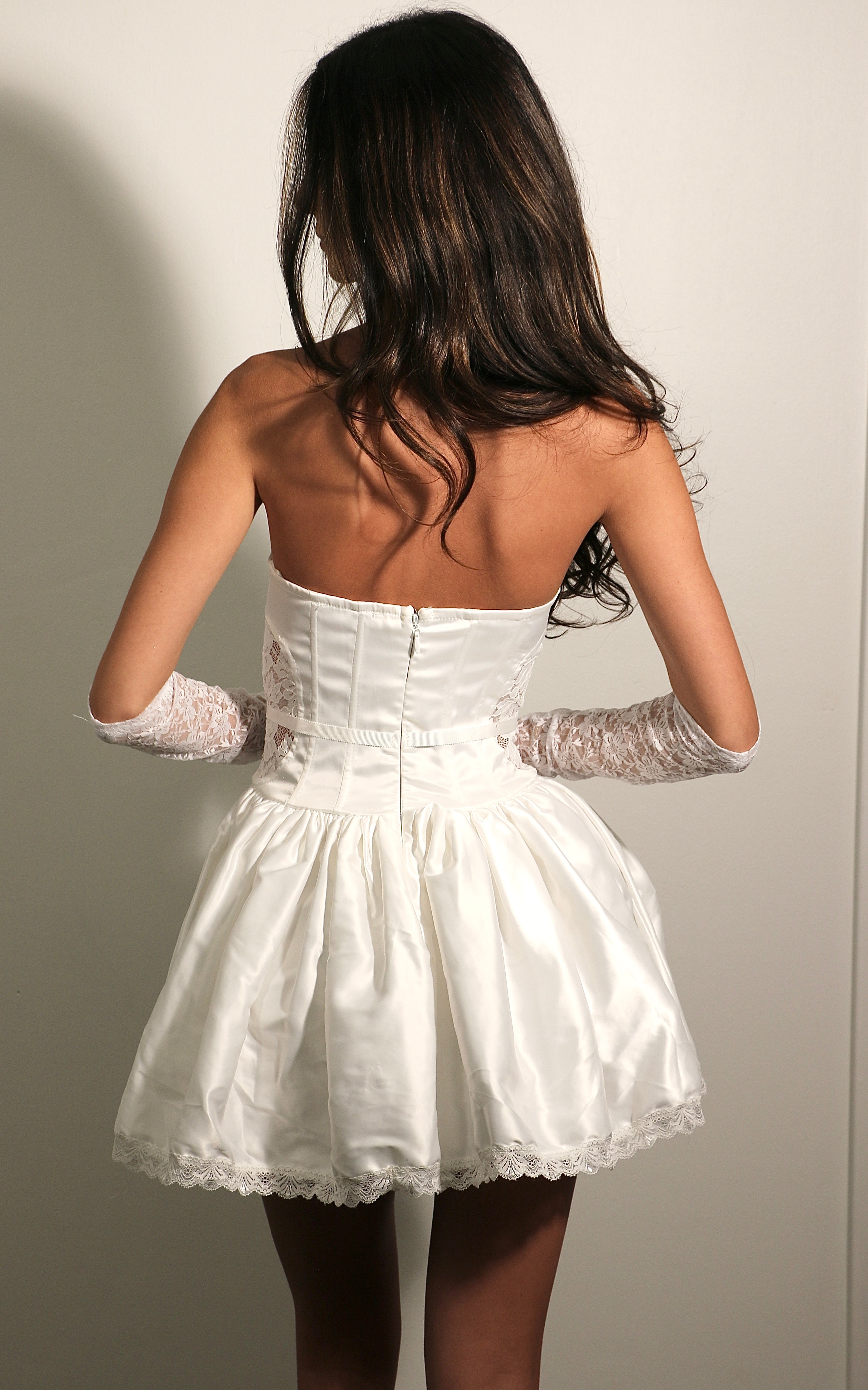 strapless white mini dress with invisible zipper